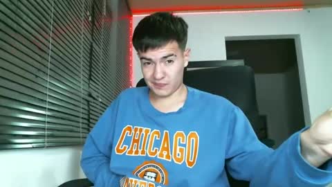 franccesco_699 online show from March 12, 1:36 am