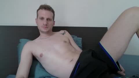 francesit0 online show from February 16, 9:02 pm