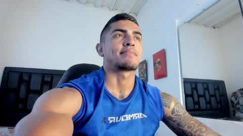 Snapshot of franco_ruiz_ chatting on December 15, 4:04 pm franco online show from December 15, 4:04 pm