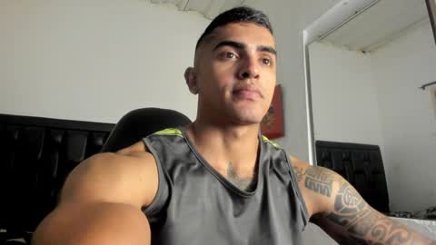 Snapshot of franco_ruiz_ chatting on December 24, 12:44 am franco online show from December 24, 12:44 am