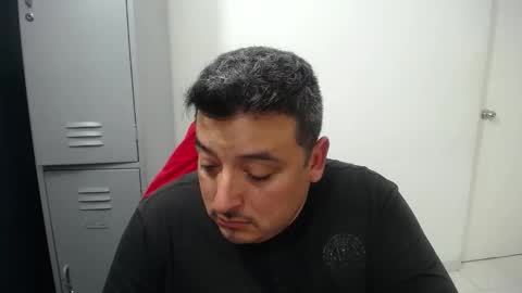 Snapshot of francoisroy chatting on September 17, 12:55 am Juan online show from September 17, 12:55 am