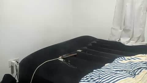 frankdanielsmolano online show from June 20, 2:49 am