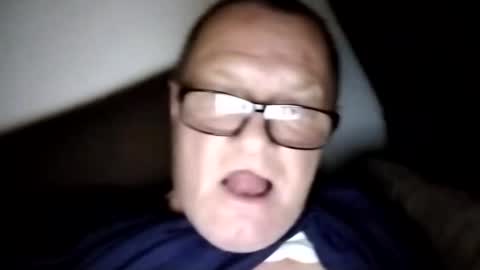 Wolfi online show from October 21, 2:09 pm