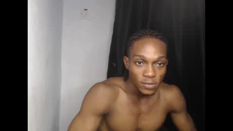 freakyslut30 online show from January 20, 7:25 pm