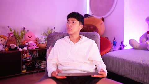 Juan  give it a thumbs up please its important online show from September 11, 12:04 pm