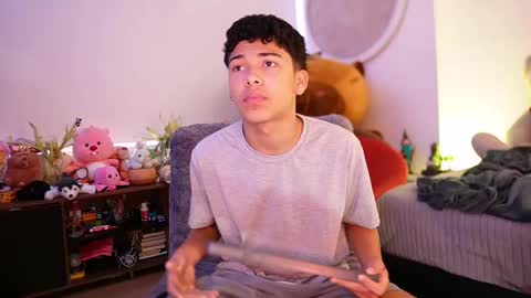 Juan  give it a thumbs up please its important online show from September 19, 12:05 pm