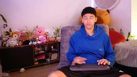 Juan  give it a thumbs up please its important online show from September 20, 12:27 pm