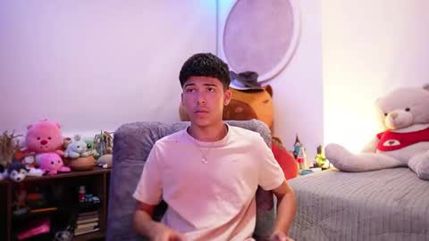 Juan  give it a thumbs up please its important online show from September 29, 4:00 am