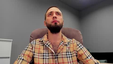 Andrew online show from October 15, 4:36 pm