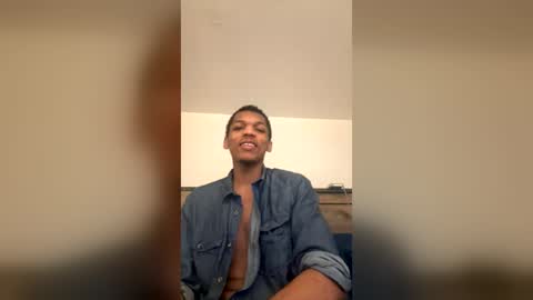 freemonisaiah online show from June 24, 4:04 am
