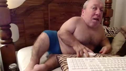 Cute Lil Man online show from October 14, 7:59 am