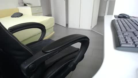 Walter Fischer online show from November 9, 10:52 am