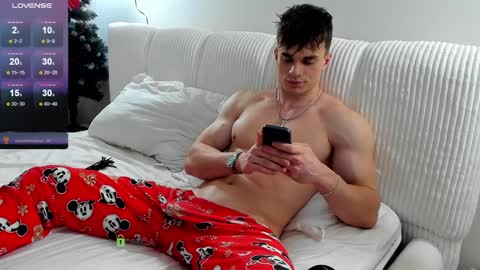 Snapshot of fresh_b1ood chatting on January 9, 7:18 pm Alex or Andrzej online show from January 9, 7:18 pm