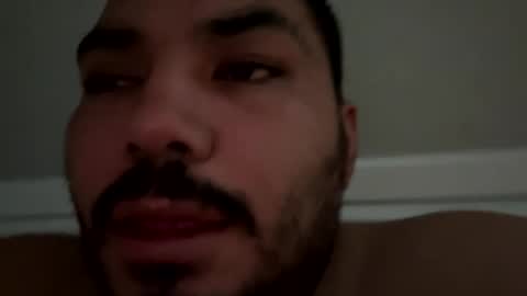 Snapshot of frez386533 chatting on October 5, 1:37 pm frez386533 online show from October 5, 1:37 pm