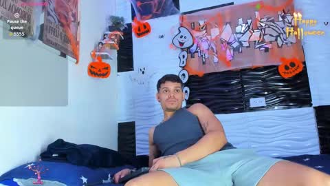 Adam y pitter online show from October 17, 11:31 pm