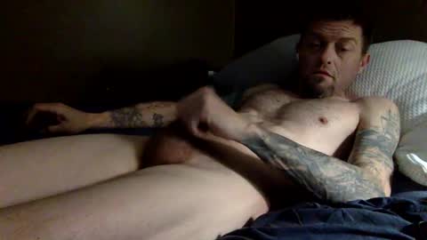 Snapshot of froski666 chatting on January 3, 5:06 am froski666 online show from January 3, 5:06 am