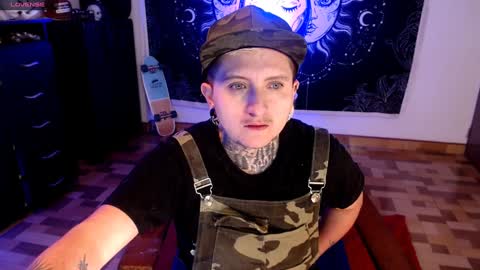          HEHIM  online show from January 5, 3:53 am
