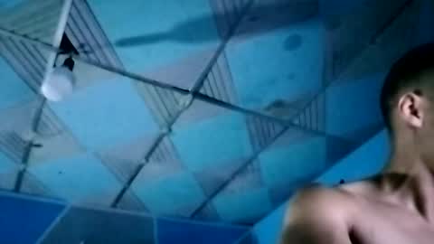 boy online show from November 23, 11:10 am