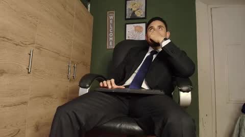 SERGIO THE SEX LAWYER online show from October 25, 5:20 am