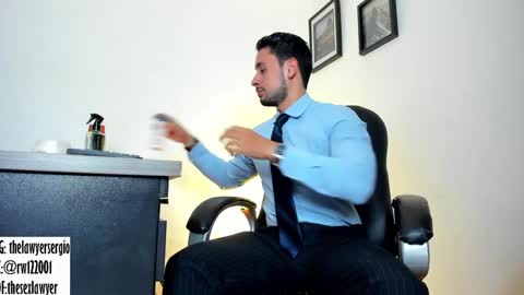 Snapshot of fuckerwate chatting on December 18, 7:52 pm SERGIO THE SEX LAWYER online show from December 18, 7:52 pm