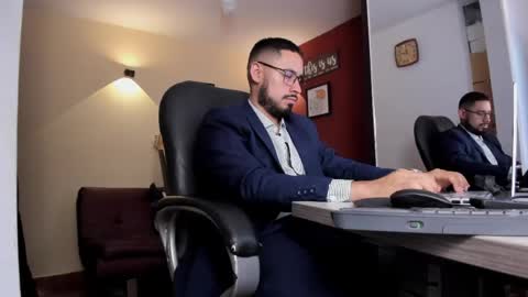 SERGIO THE SEX LAWYER online show from March 16, 5:44 am