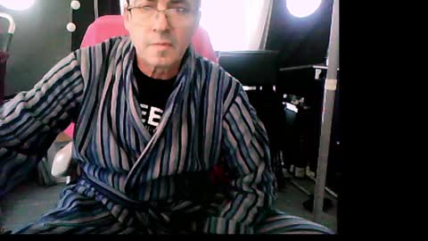 Snapshot of fuldaflyst4 chatting on January 3, 8:54 am fuldaflyst4 online show from January 3, 8:54 am