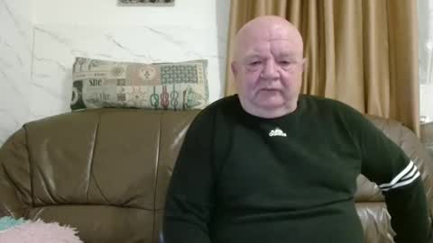 fullballs6 online show from March 18, 3:20 am