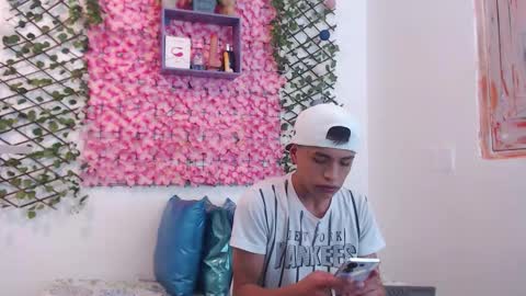 funny_and_horny online show from October 9, 4:39 am