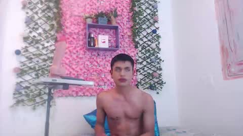 funny_and_horny online show from October 24, 4:58 am