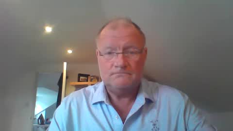 Snapshot of funtime88888 chatting on February 21, 3:32 pm funtime88888 online show from February 21, 3:32 pm