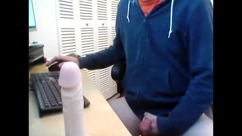 Funtimes3957 online show from January 6, 9:43 pm