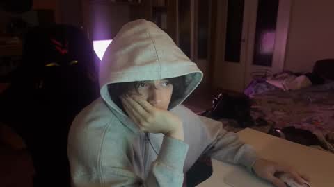 Edward online show from September 19, 11:04 pm
