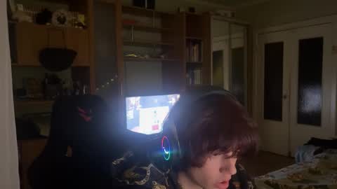 Edward online show from October 3, 10:26 pm