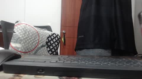 Snapshot of fvckhorneyguy chatting on February 27, 5:45 am andrew online show from February 27, 5:45 am