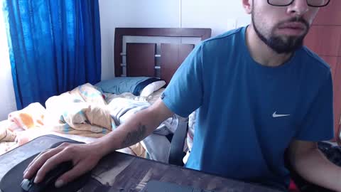 Snapshot of fvckhorneyguy chatting on March 1, 3:16 pm andrew online show from March 1, 3:16 pm