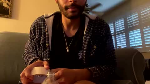 Snapshot of fvvkboyy chatting on February 5, 12:53 am fvvkboyy online show from February 5, 12:53 am
