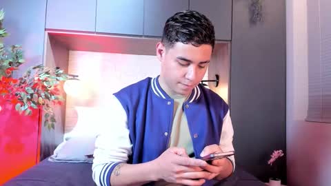 Snapshot of gabriell_ramirez_ chatting on September 19, 4:02 am gabriell_ramirez_ online show from September 19, 4:02 am