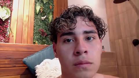 Snapshot of gabriell_ramirez_ chatting on January 30, 3:44 am gabriell_ramirez_ online show from January 30, 3:44 am