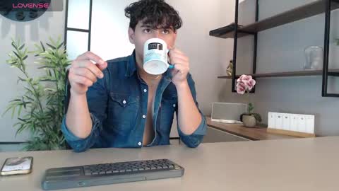 Snapshot of gabriell_ramirez_ chatting on March 1, 4:47 am gabriell_ramirez_ online show from March 1, 4:47 am