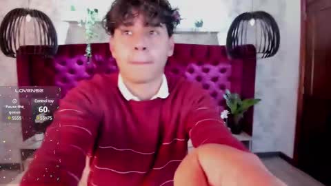 Snapshot of gabriell_ramirez_ chatting on March 4, 3:44 am gabriell_ramirez_ online show from March 4, 3:44 am