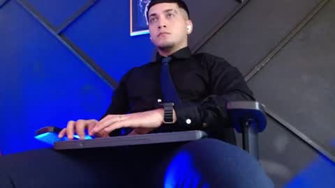 Snapshot of gael_williams4 chatting on February 18, 6:39 pm Gael Williams online show from February 18, 6:39 pm
