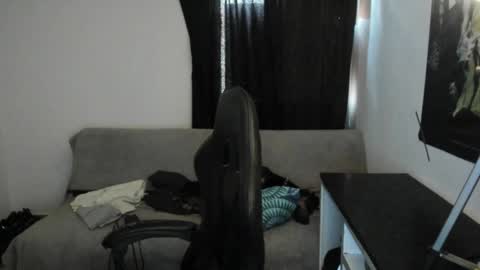 Snapshot of game__over420 chatting on December 25, 9:22 pm game__over420 online show from December 25, 9:22 pm