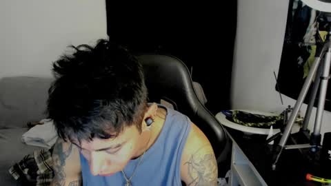Snapshot of game__over420 chatting on December 28, 2:11 am game__over420 online show from December 28, 2:11 am