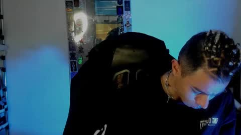 Snapshot of game__over420 chatting on September 28, 10:52 pm game__over420 online show from September 28, 10:52 pm