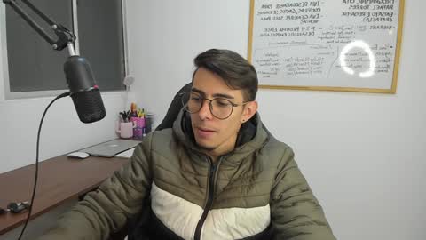 Snapshot of gametommy chatting on January 9, 12:03 am Tommy online show from January 9, 12:03 am