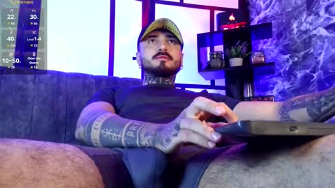 Chris  Dont forget to gift me thumb up Its very important to me and makes me happy AF  online show from December 14, 7:15 am