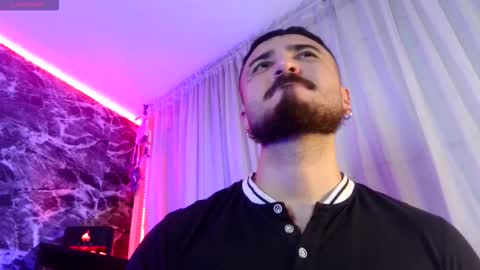 Chris  Dont forget to gift me thumb up Its very important to me and makes me happy AF  online show from October 15, 6:32 am