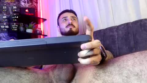 Chris  Dont forget to gift me thumb up Its very important to me and makes me happy AF  online show from October 10, 7:13 am