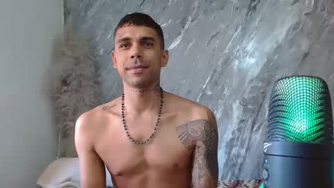 garotosweett online show from October 5, 3:27 pm