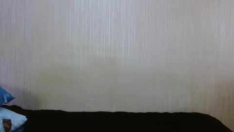 gary_snail33257 online show from December 22, 12:24 pm